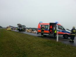 Zderzenie trzech samochodów na autostradzie A4