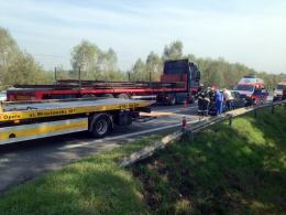 Skoda i volkswagen zderzyły się w Dąbrowie