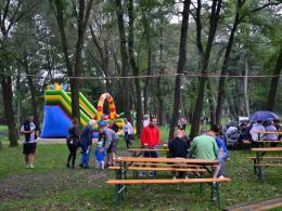 Przyjaciele i znajomi pomagają choremu Sebastianowi
