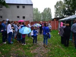 Przyjaciele i znajomi pomagają choremu Sebastianowi