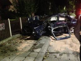 Renault wypadło z drogi na ul. Nysy Łużyckiej