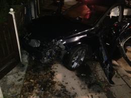 Renault wypadło z drogi na ul. Nysy Łużyckiej