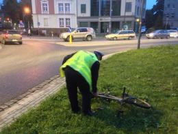 15-letni rowerzysta potrącony na rondzie