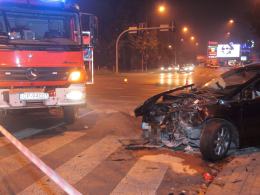 Wypadek na skrzyżowaniu, kierowca wjechał na czerwonym świetle