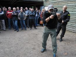Samorządowcy próbowali swoich sił na strzelnicy