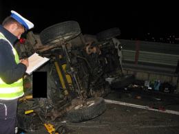 Wypadek na A4. Kierowca zasnął za kierownicą.