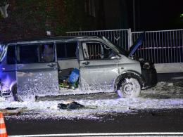 Zignorował czerwone światło, uderzył w taksówkę i uciekł pieszo