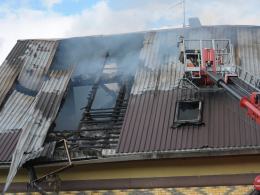 Pożar schroniska dla bezdomnych "Stajenka" pod Strzelcami Opolskimi
