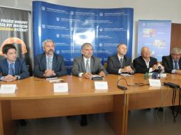 Celem jaki postawiła sobie Państwowa Inspekcja Pracy jest brak ofiar śmiertelnych i poważniejszych wypadków na terenie budowy bloków 5. i 6. Elektrowni Opole.(Fot: Dżacheć)