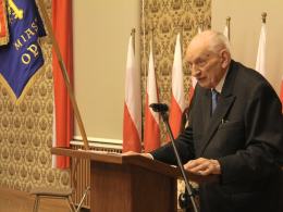 Władysław Bartoszewski Honorowym Obywatelem Miasta Opola