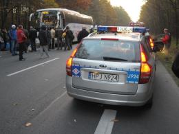 Wypadek podczas wyprzedzania. 2 rannych, 4 uszkodzone pojazdy.