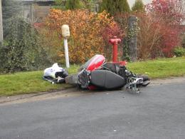 16-letni motorowerzysta ciężko ranny w wypadku w Przeczy