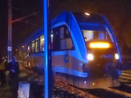 Szynobus potrącił mężczyznę, idącego wzdłuż torów