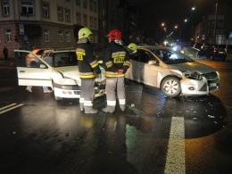 Wypadek na skrzyżowaniu. 31-latek zignorował czerwone światło.