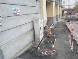 Wykonawca remontu zadeklarował im, że jeszcze w piątek zadba o bezpieczne przejście.