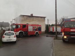 Próbował ugasić pożar piwnicy, trafił do szpitala