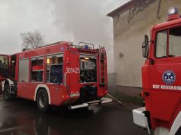 Próbował ugasić pożar piwnicy, trafił do szpitala