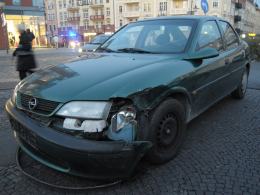 29-latek dachował skodą w centrum Opola