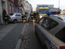 29-latek dachował skodą w centrum Opola