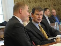 Witold Zembaczyński - nowy miejski radny z ojcem Ryszardem Zembaczyńskim, który będzie radnym sejmiku województwa opolskiego.