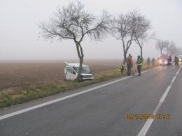 12 osób rannych po zderzeniu busa z samochodem osobowym