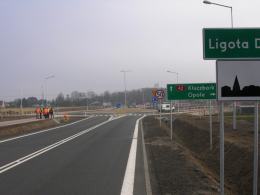 Nowe rondo pod Kluczborkiem już otwarte