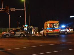 Zderzenie czterech aut na skrzyżowaniu z wyłączoną sygnalizacją