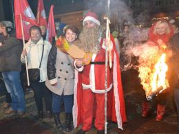 Tłumy na pierwszym Marszu Mikołajów