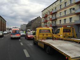Cztery auta zderzyły się na ul. Nysy Łużyckiej