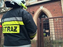 Wybuch gazu w Głogówku. Poparzony mieszkaniec trafił do szpitala