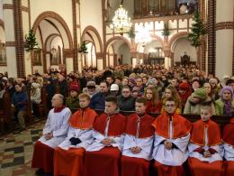 Wierni licznie zebrali się też na pasterce w Parafii pw. Wniebowzięcia Najświętszej Maryi Panny w Lewinie Brzeskim.