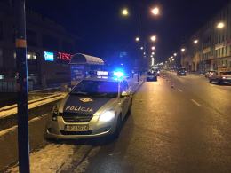 Policjant chciał zatrzymać samochód, doprowadził do kolizji