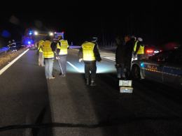 Kierowca audi potrącony na A4 przez ciężarówkę