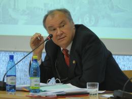 - Sugerowanym miejscem na bazę jest Polska Nowa Wieś - mówi Norbert Krajczy, przewodniczący sejmiku województwa.
