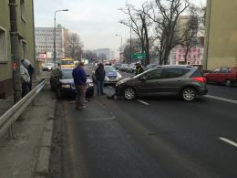 Wypadek na Placu Kazimierza, dwie osoby w szpitalu