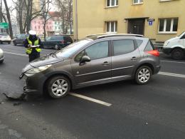 Wypadek na Placu Kazimierza, dwie osoby w szpitalu