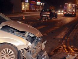 Wypadek na ul. Budowlanych. Ciężarna trafiła do szpitala.