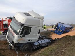 Wypadek na obwodnicy Grodkowa, jedna osoba jest ranna