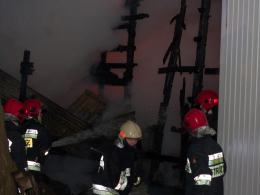 Spłonął hangar na przystani kajakowej. Podpalenie?