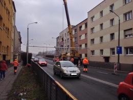 Zmiany na ul. Niemodlińskiej. Ograniczniki wysokości i buspas na moście.