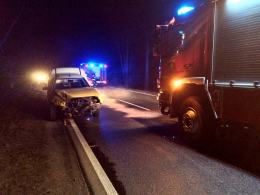 Wypadek podczas wyprzedzania, jedna osoba w szpitalu