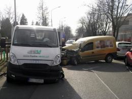 Dwóch kierowców rannych po wypadku w Brzegu
