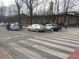 Zderzenie przy przejściu dla pieszych