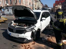 Wypadek na skrzyżowaniu, dzieci trafiły do szpitala