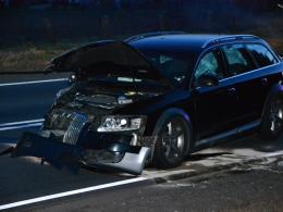 Trzy auta zderzyły się pod Nysą. Pasażer volkswagena zginął na miejscu.