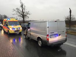 Pogorszyła się pogoda, kierowcy są mniej uważni