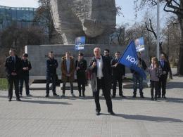 Janusz Korwin-Mikke przyleciał na Opolszczyznę