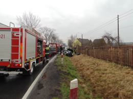 Citroen dachował na trasie Brzeg - Namysłów