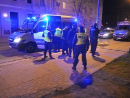 Bójka w centrum Opola. Jeden z mężczyzn miał broń.