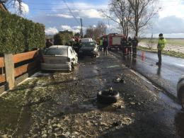 Kierowca seata wpadł w poślizg i uderzył w opla